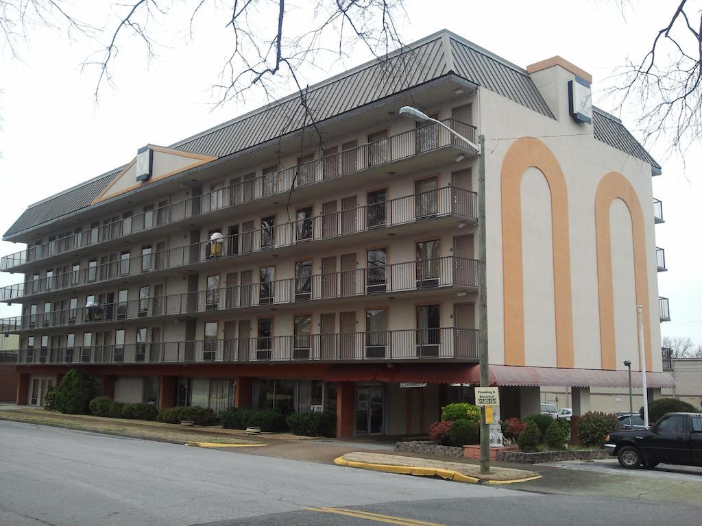 ديكادور Studio 9 Inn & Suites المظهر الخارجي الصورة